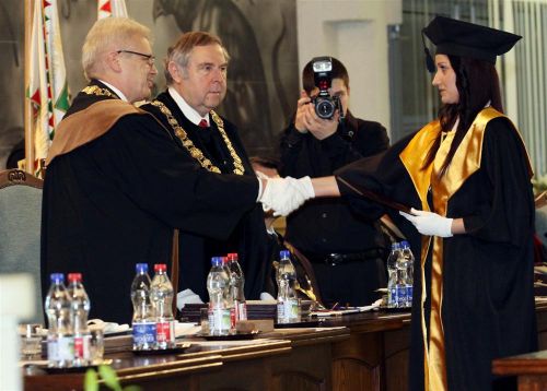 diploma_oszto_130207ml_02.jpg