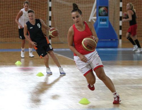 dksk120806_mll2jpg.jpg