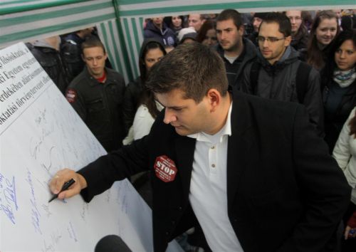 egyetemi_demonstracio_111020_ja_17.jpg