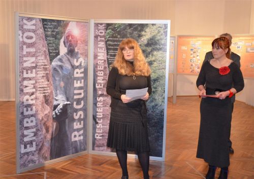 embermentok_belyegkiallitas_papszeren_130221_fkcs_7.jpg