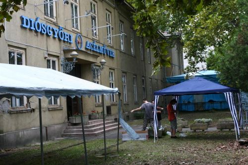 factory_keszulodes_110803_rp_11.jpg