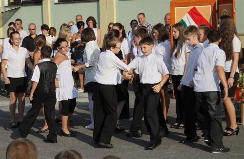 fazekas_tanevnyigto_120903ml_07.jpg