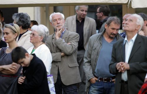 foldes_tuntetes_120926_ja.jpg