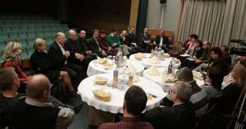 forum_avas_121116_ja_29.jpg