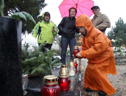 halottaknapja121101_ml2.jpg