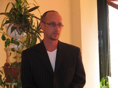 hazigond110714.csl..jpg