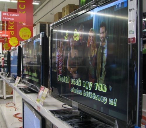 high-tech-120104-sp_1.jpg