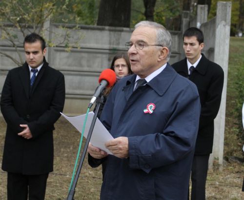 hosok_temetoje_111022_ja_3.jpg