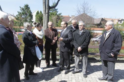 idokozi_jesz_koszoru_120410_ja_1.jpg