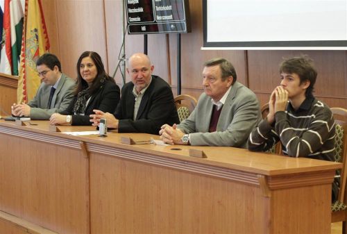ifjuszonok-verseny_121024ml_06.jpg