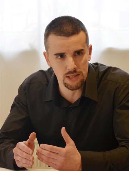 jakab_peter_0412_fkcs.jpg