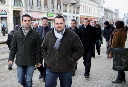 jobbik_vona_alairas_130205ml_10.jpg