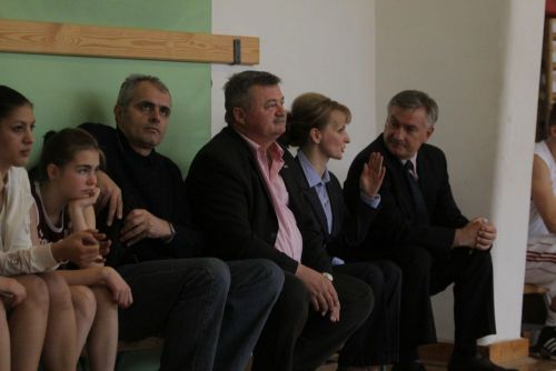 kamaras120419_ja2.jpg