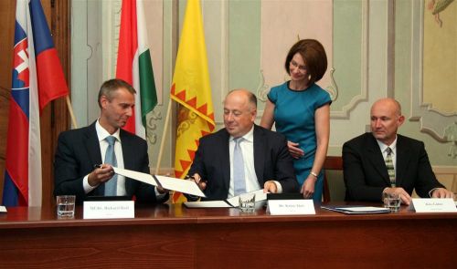 kassa-miskolc-megallapodas_120906ml_11.jpg