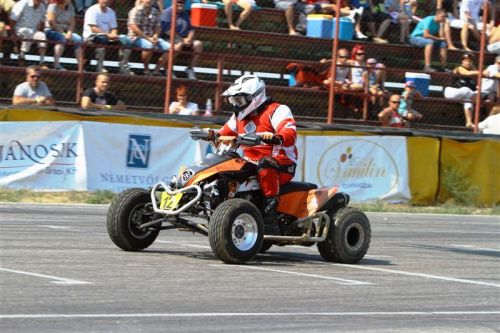 kazar_stq_kakucsring2.jpg