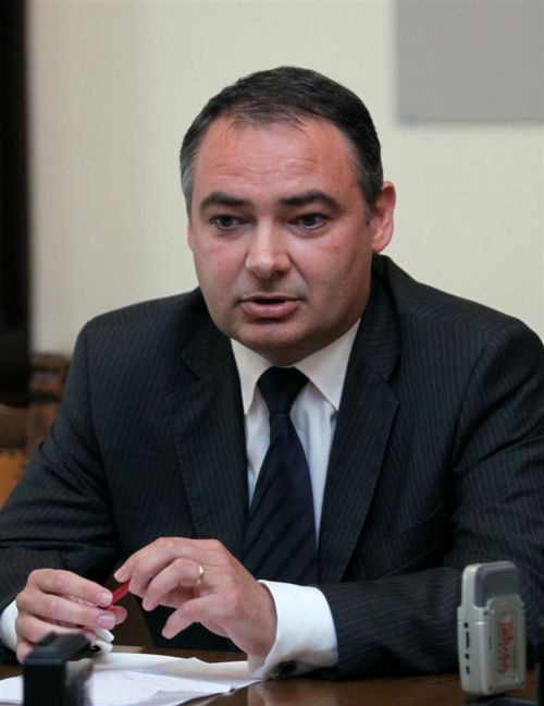 kiss_janos02_110728_ja.jpg