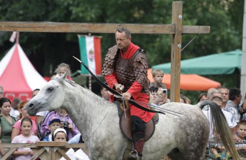 kozepkori_forgatag_120811_ja_51.jpg