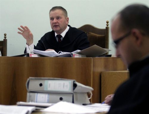 kozepszer_paneltuz_targyalas_121106_ja_8.jpg