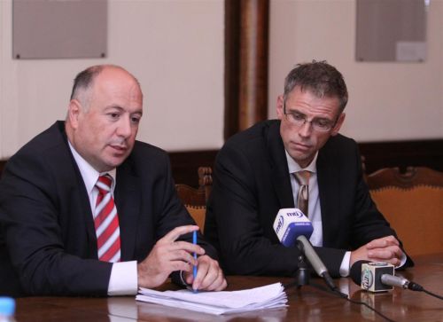kozgyules_110811_ja_87.jpg