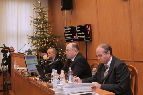 kozgyules_111215_ja_2.jpg