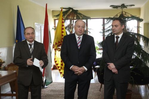 kozgyules_sajtaj_121213_ja_2.jpg