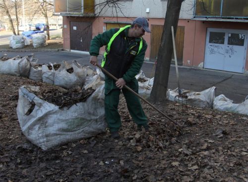 kozmunkasok_120112_ja.jpg