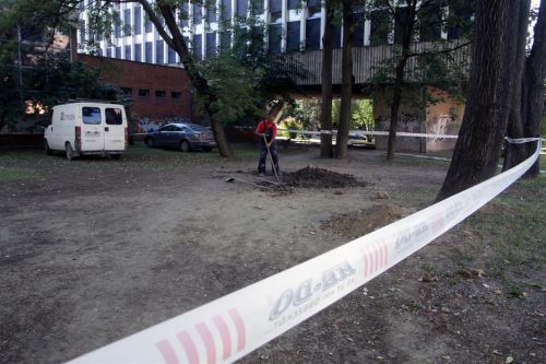 kozpont_laenykoli_parkolo_120910_ja.jpg