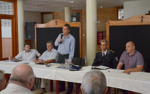 lakossagi_forum_benczes_130704_fkcs_5.jpg