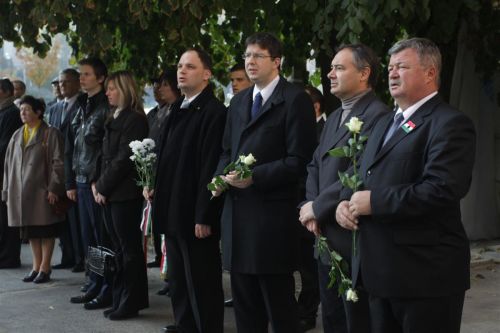 megemlekezes_szechenyi_emlektabla_121023_ja.jpg