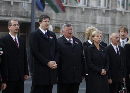 megemlekezes_zsolcai_kapu_121023_ja_2.jpg