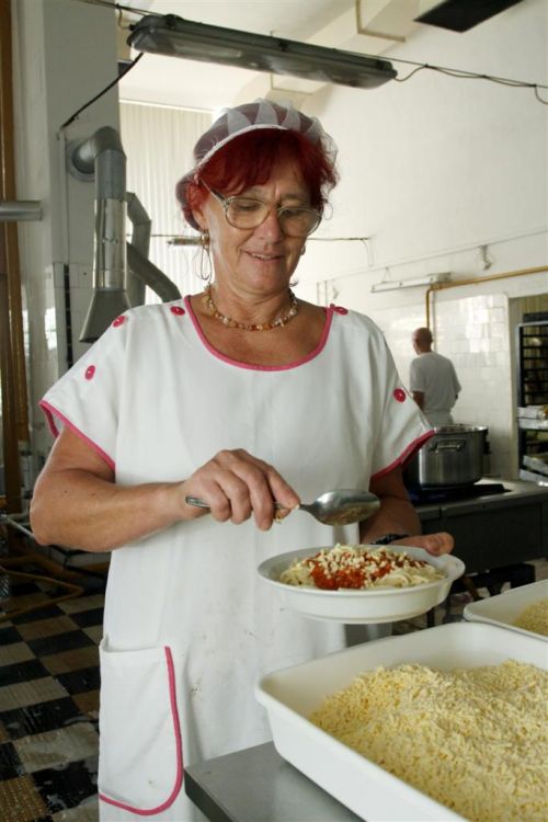 menzas-neni-110907ml04.jpg