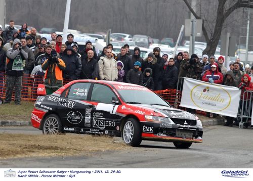 miki_nandi_szrallye02.jpg