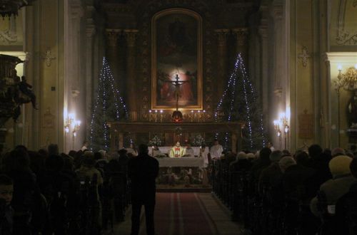 minorita_mise_121225_ja_1.jpg