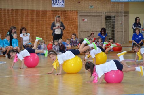 mozog_ovoda_sportcsarnok_0417_fkcs_2.jpg