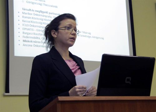 mvk-attac-120119ml_03.jpg