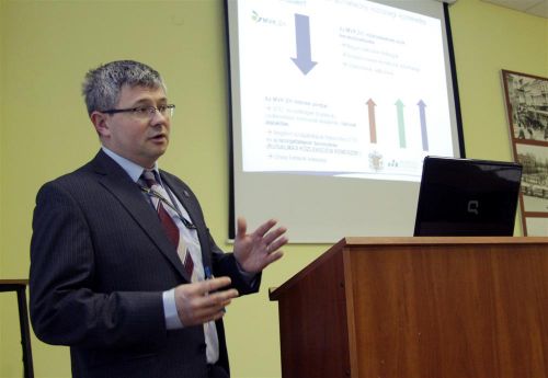 mvk-attac-120119ml_09.jpg