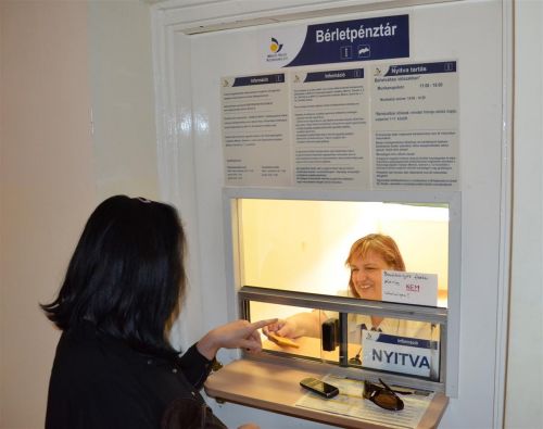 mvk_berletpenztar_ady_130509_fkcs_1.jpg