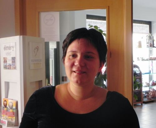 nagyjulia_portre_k_121210.jpg
