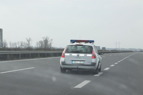 nav1_rendsz.jpg