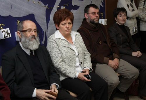 nyugdijasok_koszontese_121207ml_02.jpg