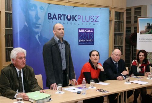 operafeszt_sajttaj4_130412_ja.jpg