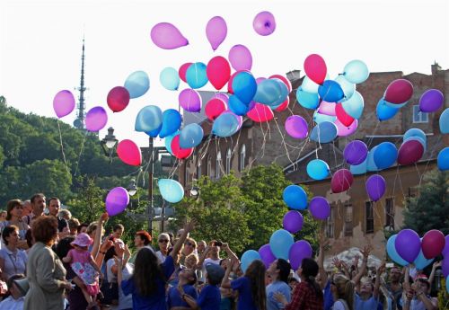 operafesztival_nyitoparade_130614_ja_48.jpg
