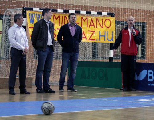 ovi_foci_120926_ja_1.jpg