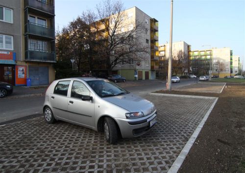 parkolo-121120ml_1.jpg
