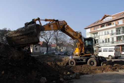 patakutca_munka2_ml_111109.jpg