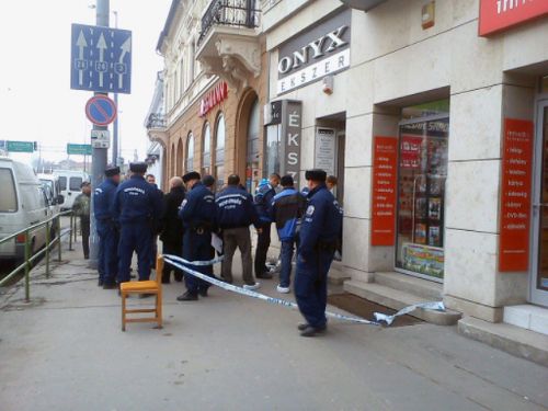 rablas_ekszerbolt_130219_ja.jpg