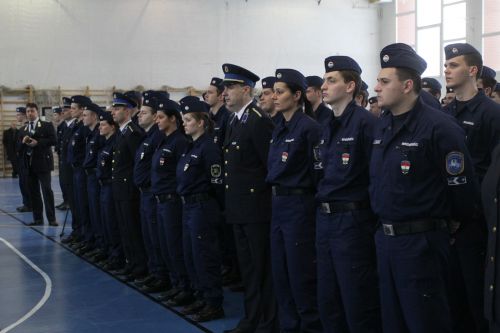 rendorszk_120120_ja.jpg