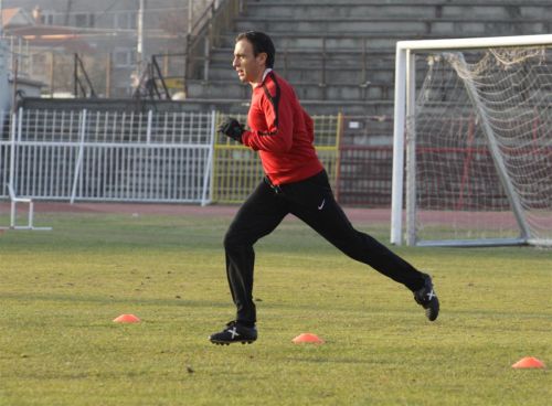 reyes-111123ml_14_4.jpg