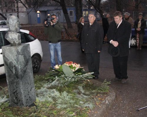 santha-kalman-koszoru-111212ml_13.jpg