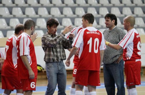 siket-futsal-111120ml_04.jpg